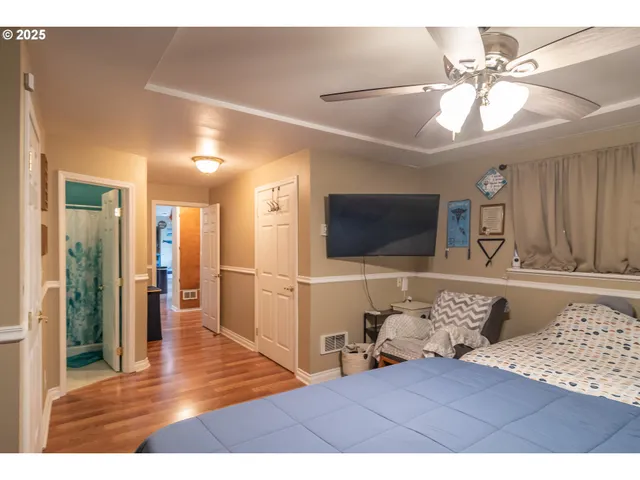 $370,000 | 663 Northeast Knoll Avenue, Roseburg, OR 97470