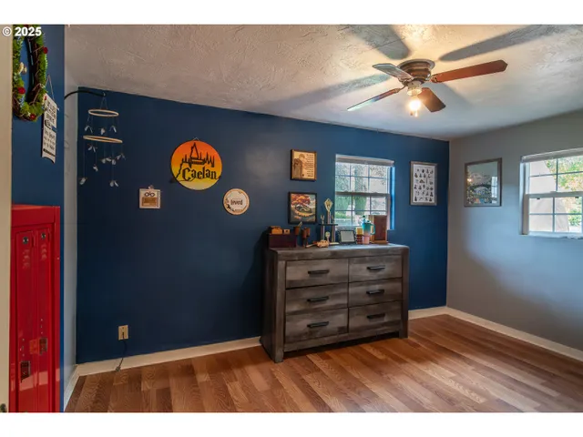 $370,000 | 663 Northeast Knoll Avenue, Roseburg, OR 97470