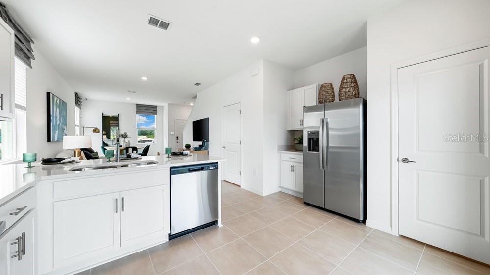 14032 Textile Run Parrish, FL 34219 - Photo 11 of 27