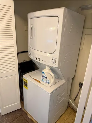 $180,000 | 4016 10th Avenue, Leavenworth, KS 66048