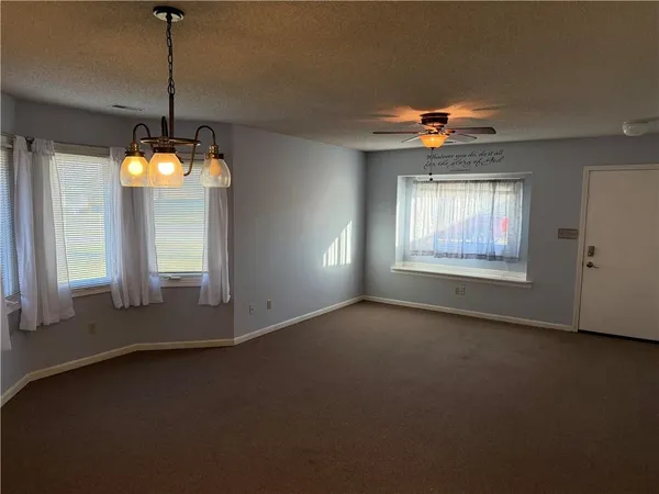 $175,000 | 4016 10th Avenue, Leavenworth, KS 66048