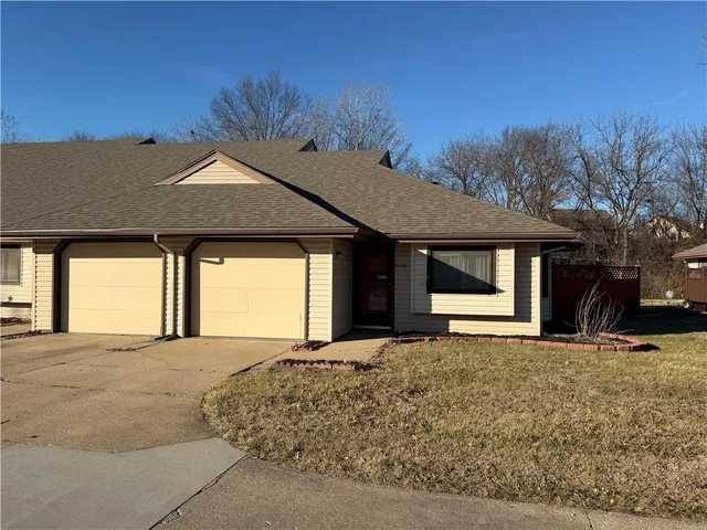 $180,000 | 4016 10th Avenue, Leavenworth, KS 66048