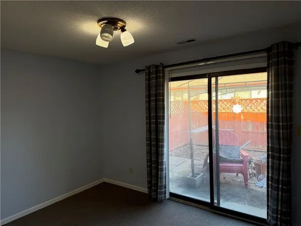 $175,000 | 4016 10th Avenue, Leavenworth, KS 66048