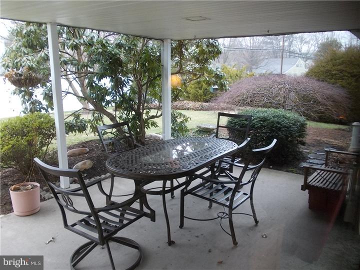 61 Hawk Road Levittown, PA 19056 - Photo 22 of 25 Patio