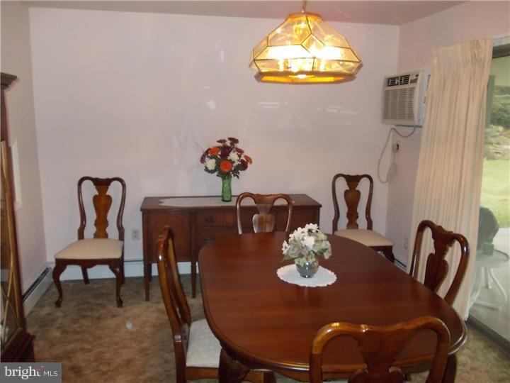 61 Hawk Road Levittown, PA 19056 - Photo 7 of 25 Dining Room