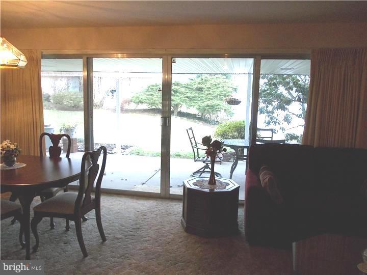 61 Hawk Road Levittown, PA 19056 - Photo 10 of 25 Gallery Image 10