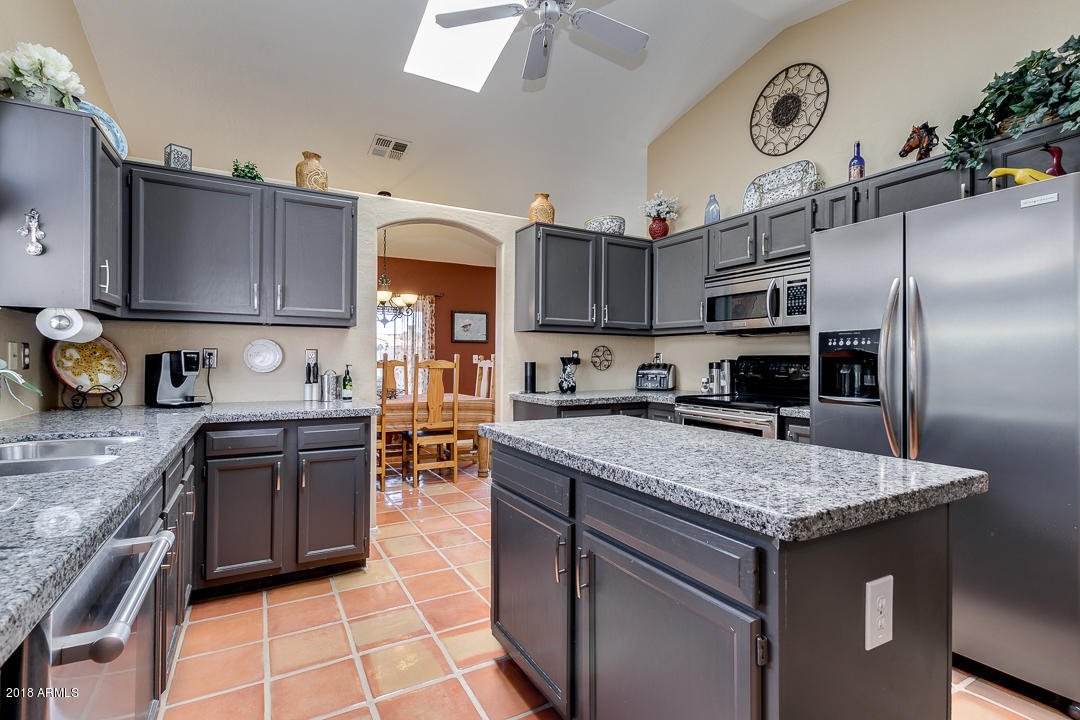 2437 East Rockledge Road Phoenix, AZ 85048 - Photo 12 of 43 12-Rockledge