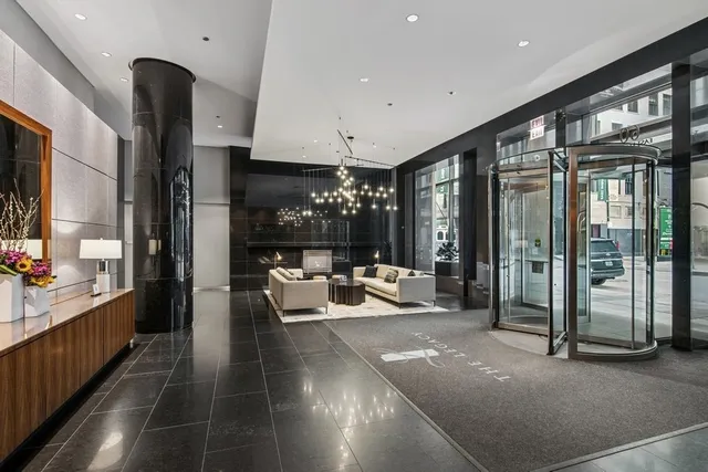 $429,000 | 60 East Monroe Street, Unit 4006, Chicago, IL 60603