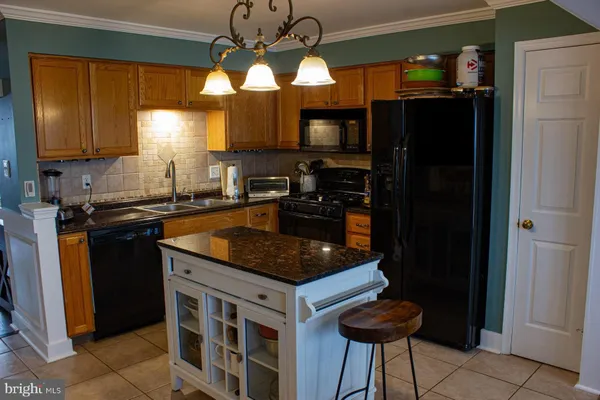 $419,900 | 20 Clemens Lane, Blackwood, NJ 08012