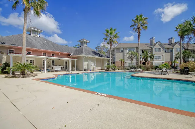 $1,700 | 188 Midland Parkway, Unit 412, Summerville, SC 29485