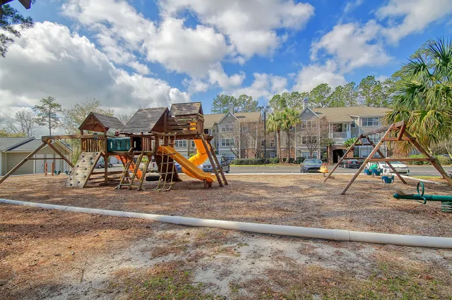 $1,700 | 188 Midland Parkway, Unit 412, Summerville, SC 29485