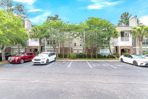 $1,650 | 188 Midland Parkway, Unit 412, Summerville, SC 29485