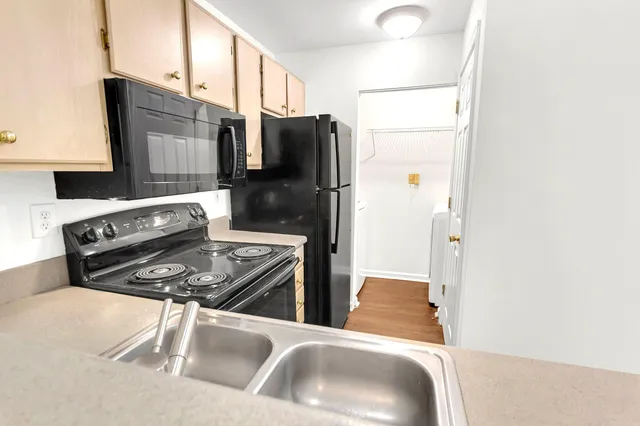 $1,700 | 188 Midland Parkway, Unit 412, Summerville, SC 29485