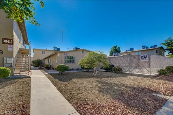 $950 | 3841 Daisy Street, Unit 19, Las Vegas, NV 89119