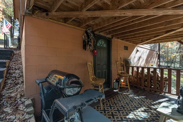 $299,500 | 9 Settlers Crossing Way, Murphy, NC 28906