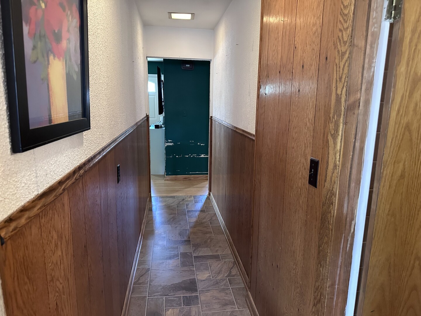 1073 Anderson Terrace Des Plaines, IL 60016 - Photo 11 of 26