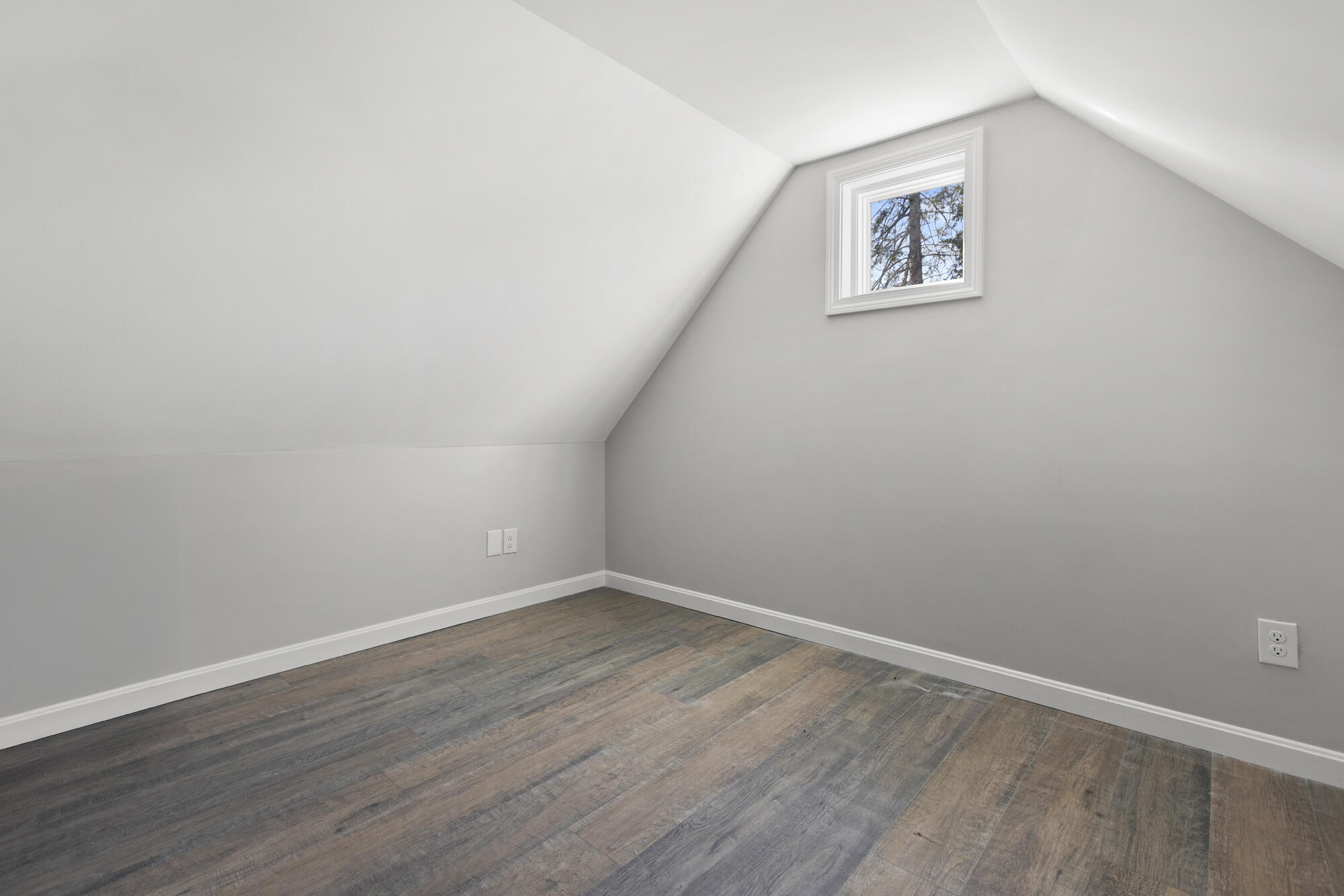 994 Portland Road, Unit 1 Saco, ME 04072 - Photo 18 of 27 994 Portland Rd._#1_015