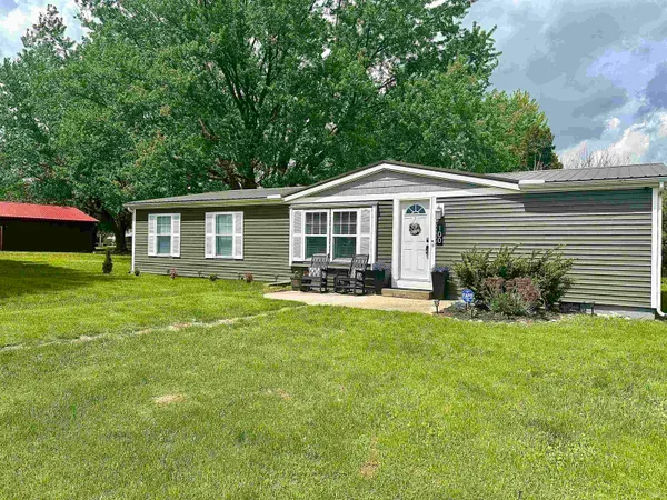 $254,900 | 100 West Dutch Street, Wolcottville, IN 46795