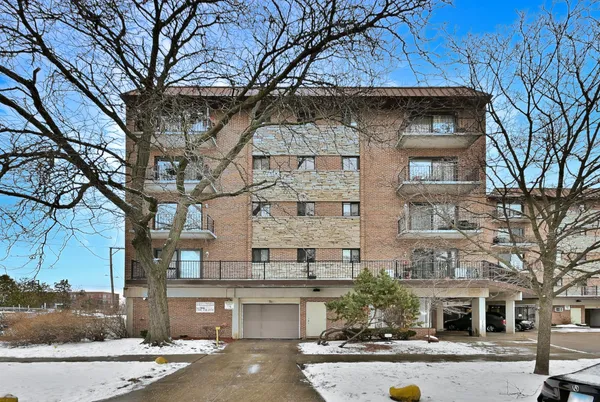 $197,777 | 2333 North Neva Avenue, Unit 201, Chicago, IL 60707