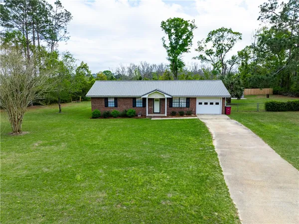 $214,900 | 3433 Pecan Lane, Blackshear, GA 31516