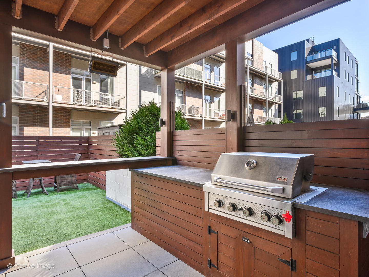 23 North Aberdeen Street, Unit 2N Chicago, IL 60607 - Photo 21 of 29 a view of outdoor space and yard
