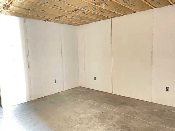 $175,000 | 2056 North 4th Street, Terre Haute, IN 47804