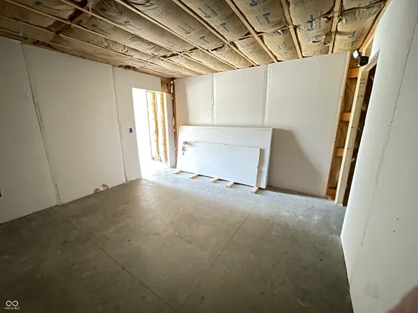 $175,000 | 2056 North 4th Street, Terre Haute, IN 47804