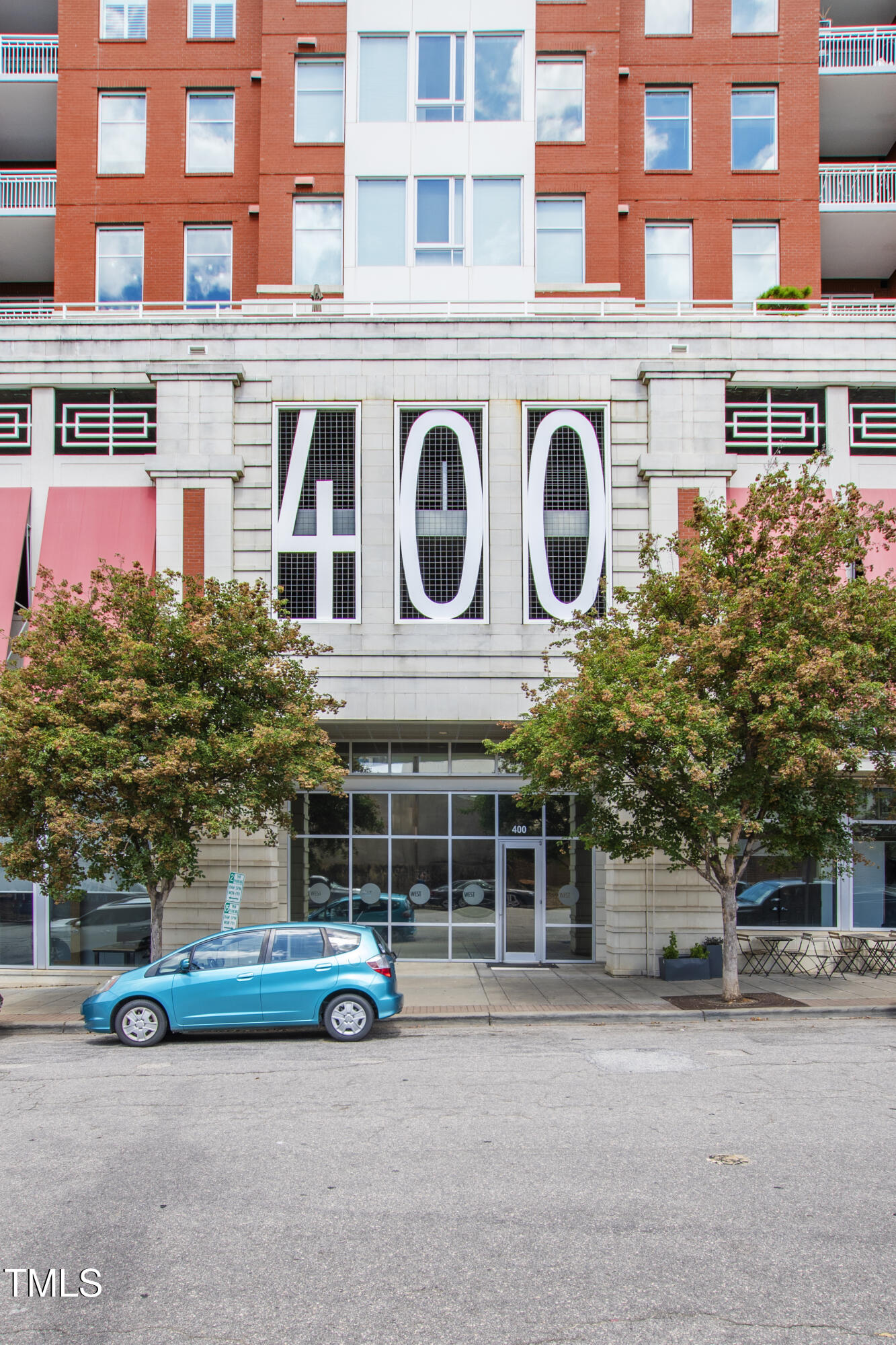 400 West North Street, Unit 610 Raleigh, NC 27603 - Photo 38 of 43 a front view of a building with street