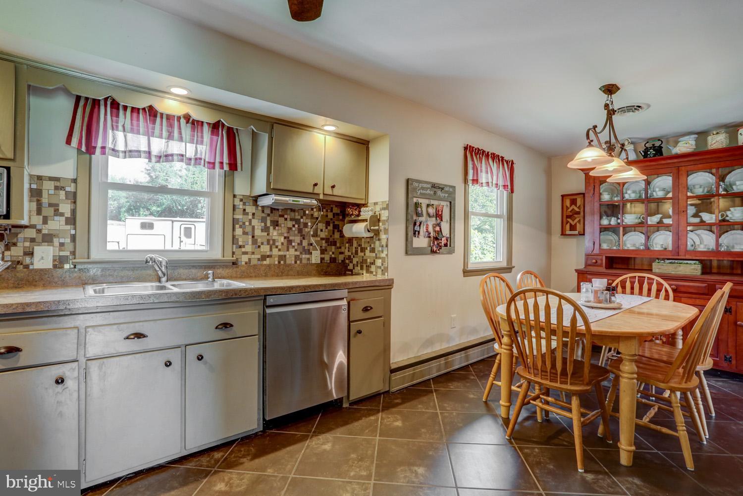 1541 Grace Road Pottstown, PA 19465 - Photo 13 of 53 Gallery Image 13