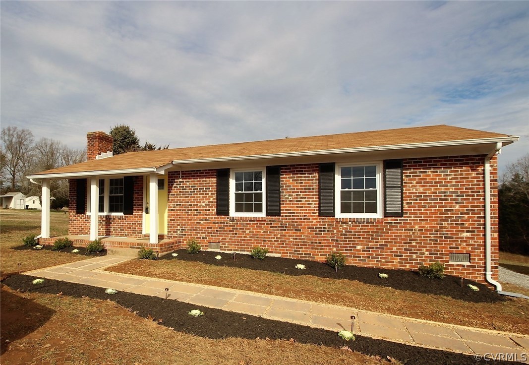 1332 Broad St Road Oilville, VA 23129 - Photo 1 of 12 Gallery Image 1