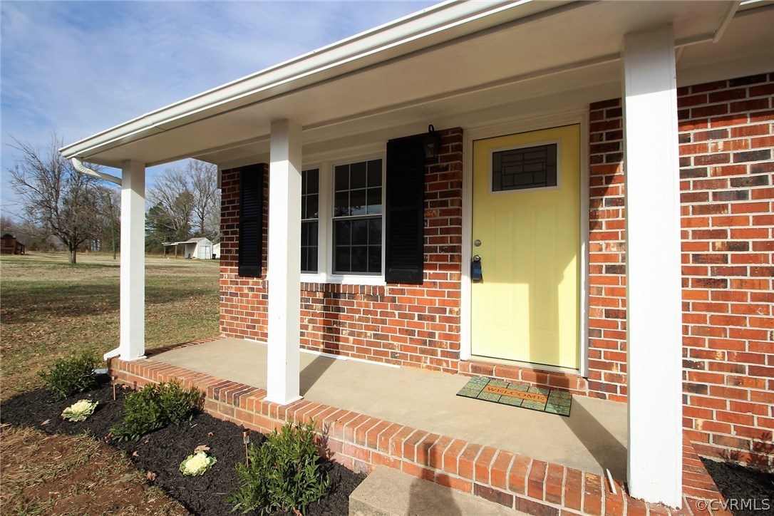1332 Broad St Road Oilville, VA 23129 - Photo 2 of 12 Gallery Image 2