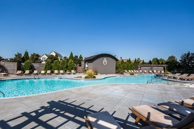 $580,000 | 717 Riverside Drive, Unit 1105, Memphis, TN 38103