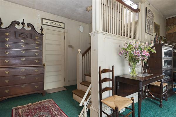 15 Calumet Road Winchester, MA 01890 - Photo 4 of 21