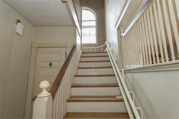 15 Calumet Road Winchester, MA 01890 - Photo 10 of 21