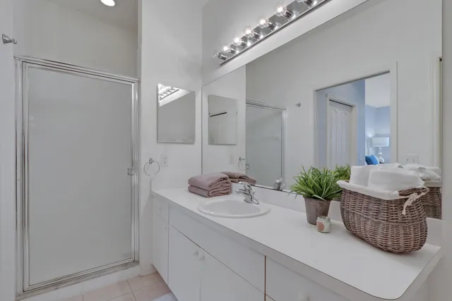 $295,000 | 3760 Sawgrass Way, Unit 3543, Naples, FL 34112