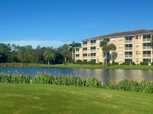 $295,000 | 3760 Sawgrass Way, Unit 3543, Naples, FL 34112