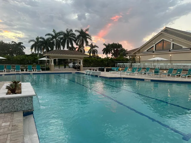 $295,000 | 3760 Sawgrass Way, Unit 3543, Naples, FL 34112