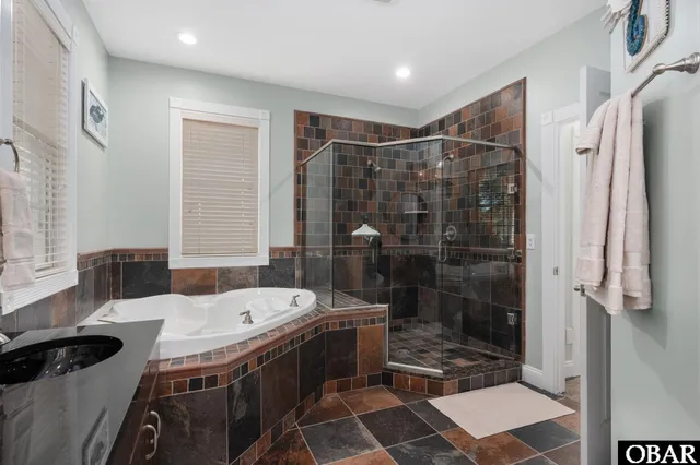 $967,000 | 29 Pintail Court, Southern Shores, NC 27949