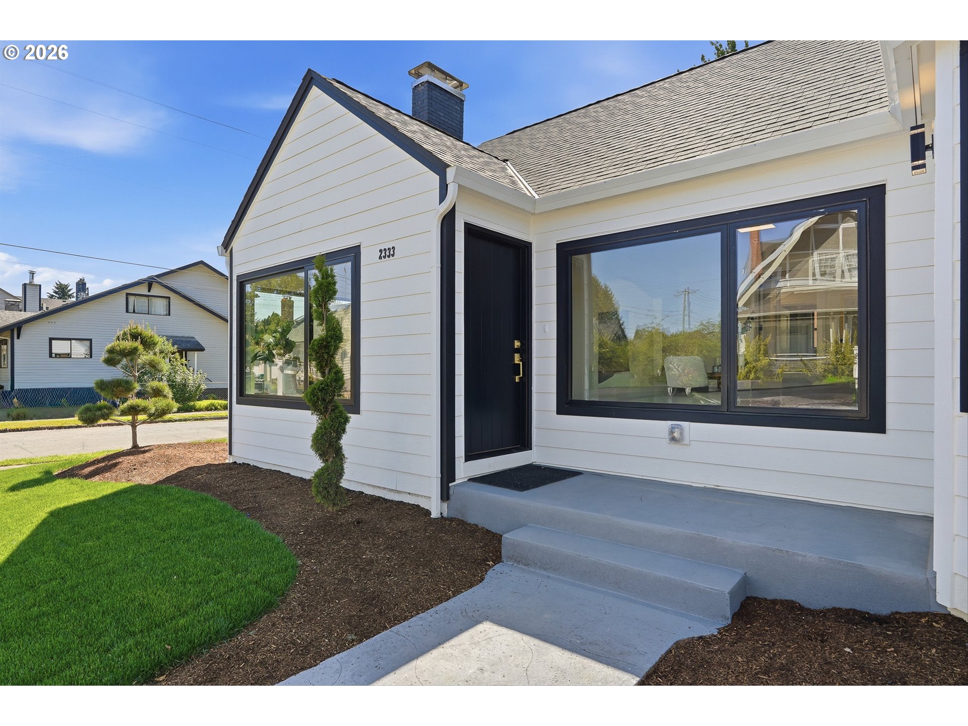 2333 Southeast 40th Avenue Portland, OR 97214 - Photo 11 of 44 Bedroom, Primary