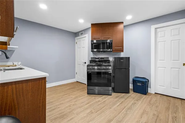 $9,500 | 915 Lost Forest Drive Northwest, Atlanta, GA 30328