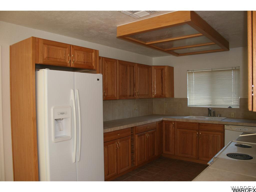 5219 Pasadena Road Fort Mohave, AZ 86426 - Photo 6 of 21 Kitchen