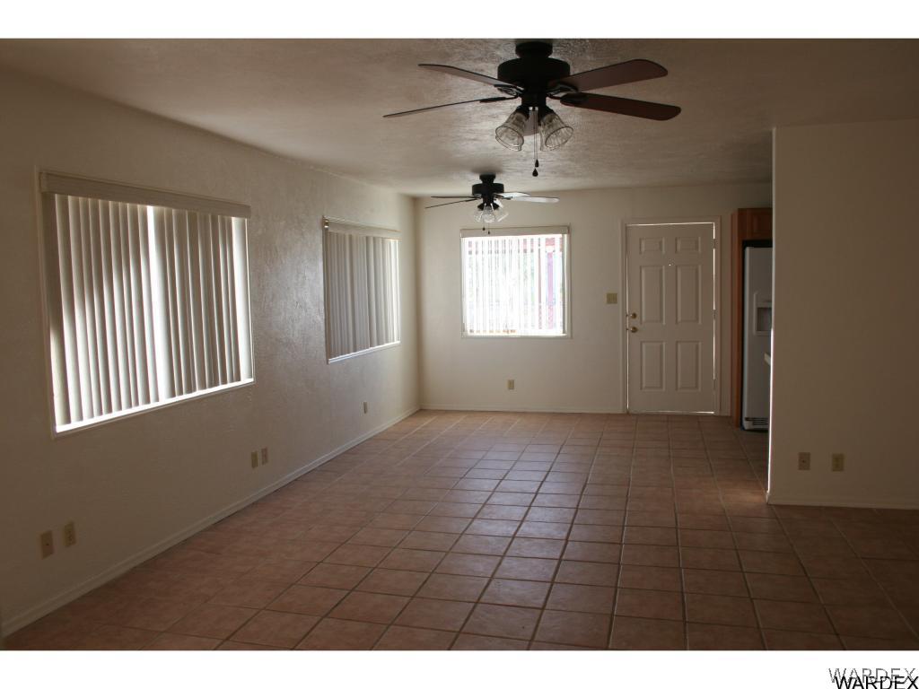 5219 Pasadena Road Fort Mohave, AZ 86426 - Photo 10 of 21 Dining Room