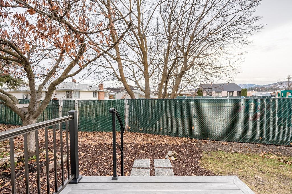 250 North Raymond Road, Unit C5 Spokane Valley, WA 99206 - Photo 28 of 38