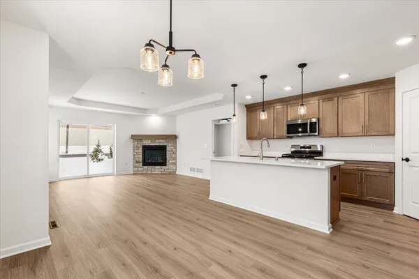 $399,900 | 512 Hunter Oaks Boulevard, Unit 901, Watertown, WI 53094