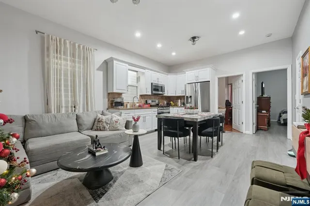 $974,900 | 717 16th Street, Union City, NJ 07087