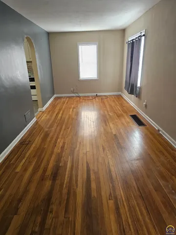 $119,500 | 2204 Southwest Kensington Court, Topeka, KS 66606