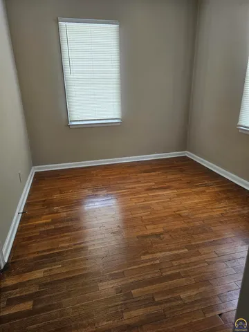 $119,500 | 2204 Southwest Kensington Court, Topeka, KS 66606