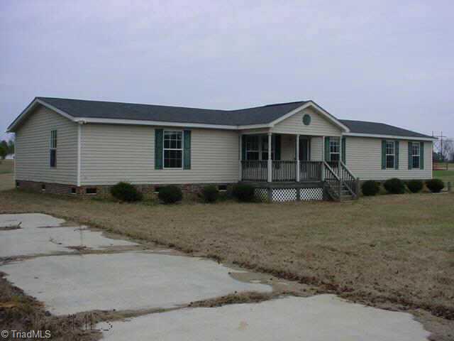 212 Suggs Road Dunn, NC 28334 - Photo 1 of 5 Exterior Front.