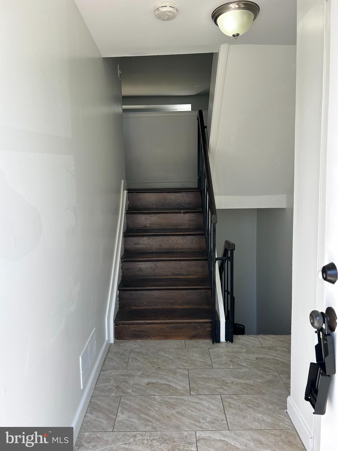 9456 Merryrest Road Columbia, MD 21045 - Photo 3 of 28 Front Entrance