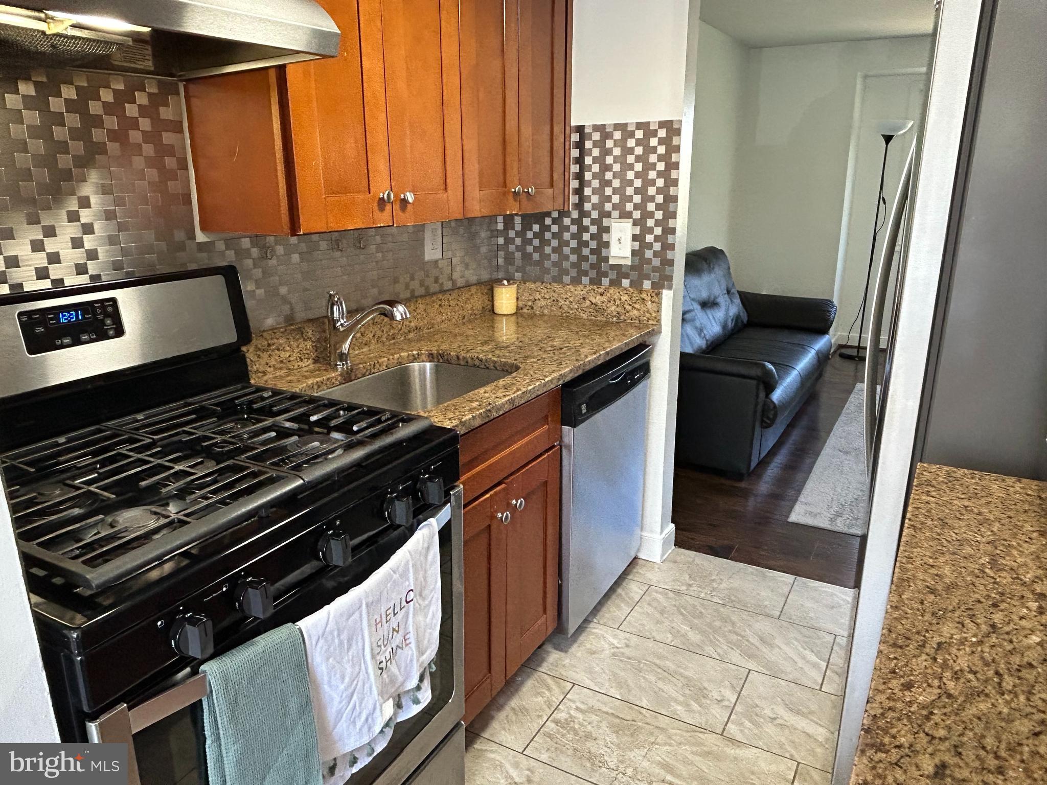 9456 Merryrest Road Columbia, MD 21045 - Photo 7 of 28 Kitchen